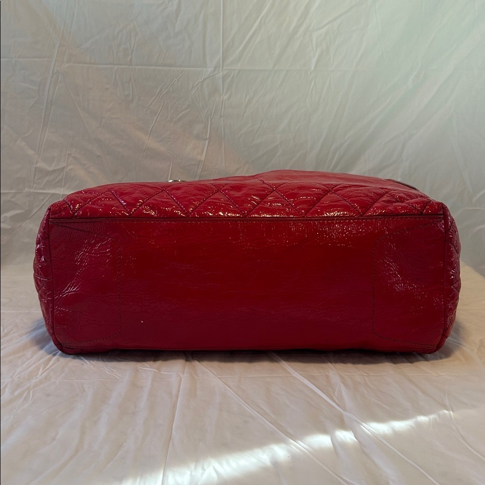 COACH 18674 Poppy Daisy Quilted Liquid Gloss Patent Leather Shoulder Bag Tote - Picture 7 of 11